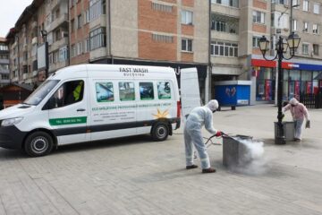 Ample acțiuni de dezinfecție în locurile publice din municipiul Suceava – Foto: Ștefan Macedon Gheorghiță
