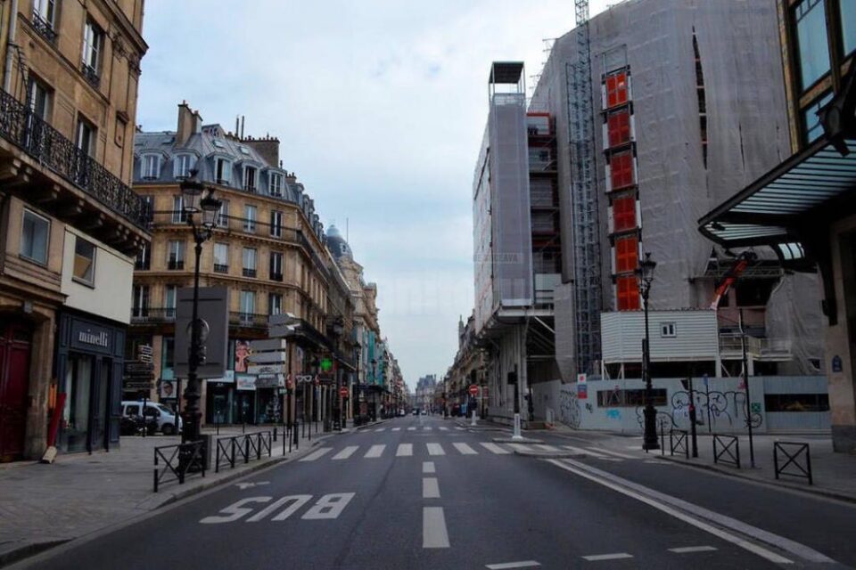 Corespondență dintr-un Paris aproape pustiu