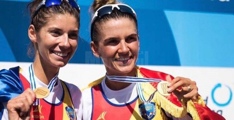Sucevencele Gianina Beleagă și Ionela Cozmiuc sunt duble campioane mondiale cu barca de două vâsle Sucevencele Gianina Beleagă și Ionela Cozmiuc sunt duble campioane mondiale cu barca de două vâsle