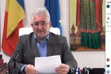 Primarul Ion Lungu acuză dezinformarea voită, cu tentă electorală, si explică situația reală a achiziției sistemului de iluminat pentru Sărbatorile Pascale