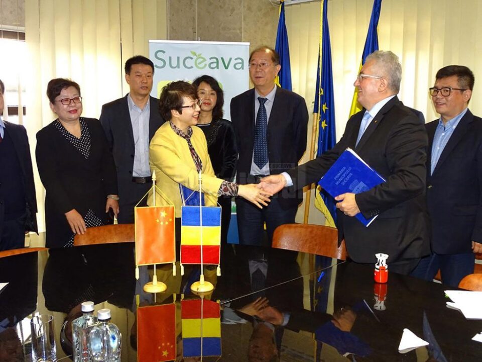 Conducerea orașului înfrățit din China, care a fost la Suceava, va trimite o donație de echipamente medicale