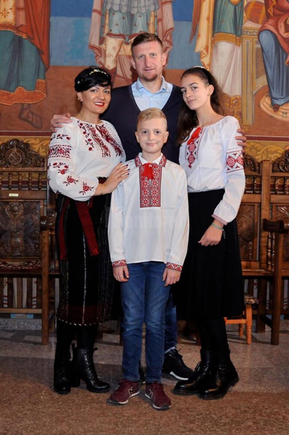 Dorin Goian alături de soția Nadia și de cei doi copii