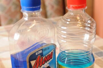 Cererea crescută de dezinfectanți a triplat prețul alcoolului sanitar