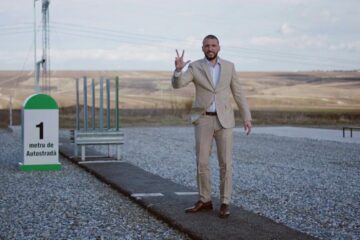 Ștefan Mandachi vinde primul metru de autostradă din Moldova pentru a strânge bani pentru spitale