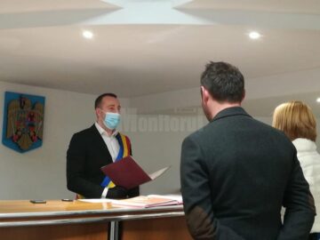 Căsătorii cu masca pe față, la Primăria Suceava