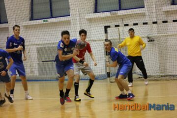 Gabriel TODERAȘCU Daniel Stanciuc, în centrul imaginii, este unul dintre cei mai talentați tineri jucători din România. Foto Handbalmania Gabriel TODERAȘCU Daniel Stanciuc, în centrul imaginii, este unul dintre cei mai talentați tineri jucători din România. Foto Handbalmania