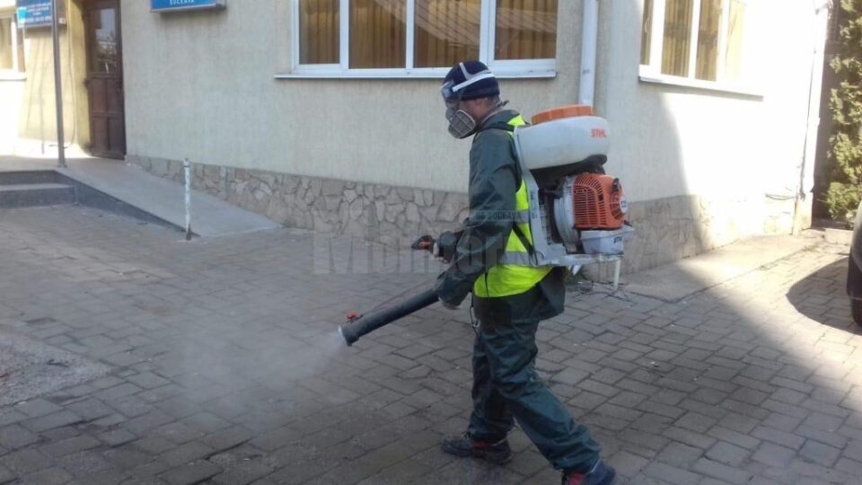 Acțiuni de dezinfecție în aproape 2000 de scări de bloc din Suceava, începând de astăzi