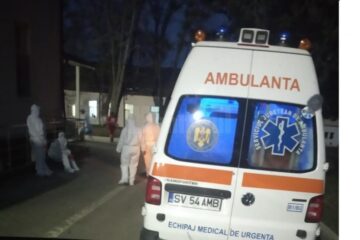 Ambulanța Suceava face cu greu față solicitărilor, în condițiile în care are 30% din personal în izolare