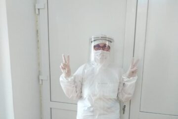 Dr. Sturza, primul pacient de la Spitalul Suceava vindecat de COVID-19, s-a întors la muncă