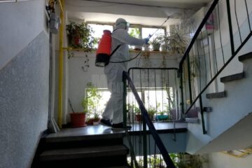 Acțiunea de dezinfecție a celor 1.947 de scări de bloc din municipiul Suceava