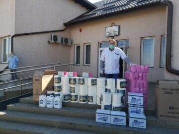 Fundația Nord 2001 a dus materiale de curățenie și apă la Policlinica Areni, la Spitalul Suceava și la centre de reabilitare neuropsihiatrică