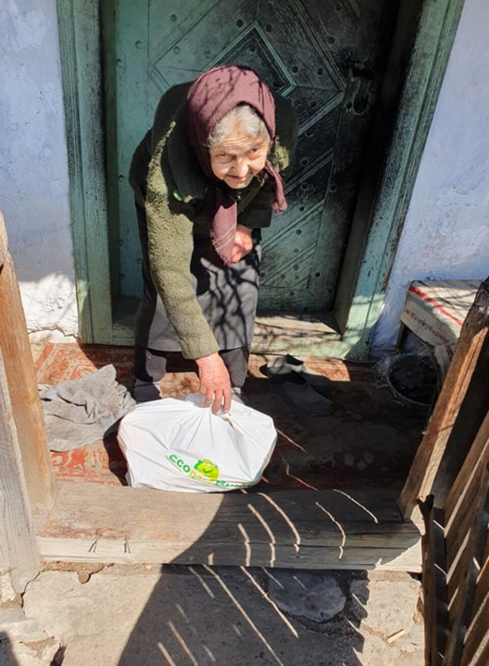 Acțiunile se derulează în cadru proiectului „Prânzul de sâmbătă” Acțiunile se derulează în cadru proiectului „Prânzul de sâmbătă”