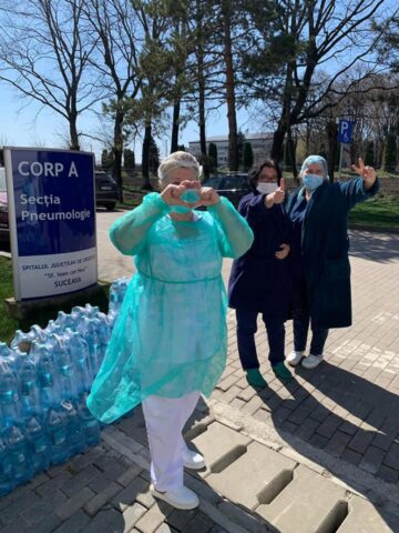 Fundația Nord 2001 a dus materiale de curățenie și apă la Policlinica Areni, la Spitalul Suceava și la centre de reabilitare neuropsihiatrică
