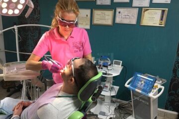 Urgențele pot fi tratate în patru cabinete FOTO esradental.ro