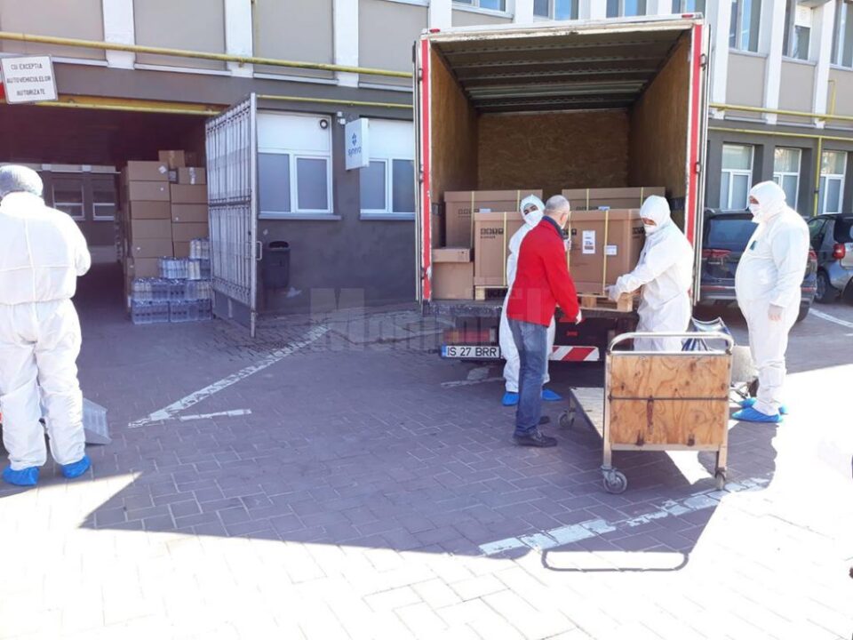Aparatul de testare pentru coronavirus, cumpărat de Primăria Suceava, a ajuns la spital Aparatul de testare pentru coronavirus, cumpărat de Primăria Suceava, a ajuns la spital