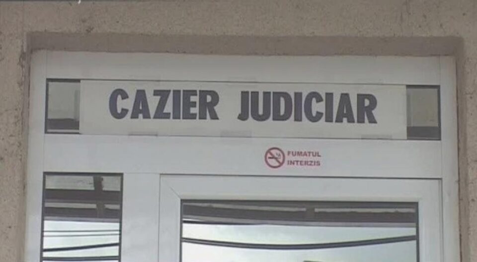Măsuri de simplificare a procurării cazierului judiciar. În unele cazuri el poate fi înlocuit de o declarație pe proprie răspundere Măsuri de simplificare a procurării cazierului judiciar. În unele cazuri el poate fi înlocuit de o declarație pe proprie răspundere