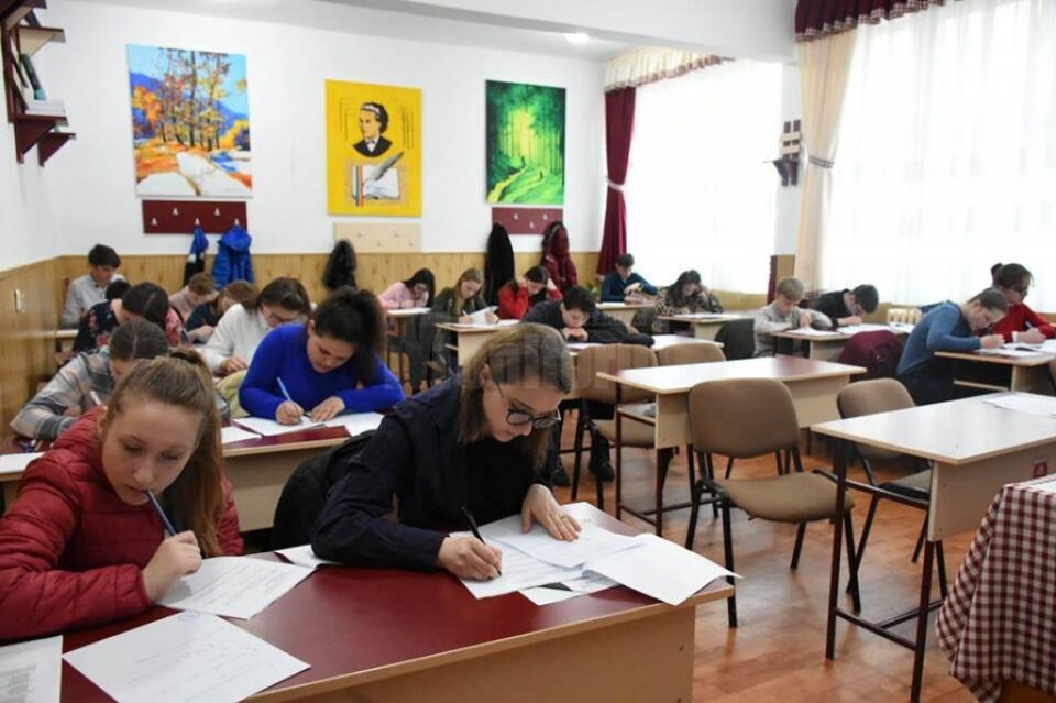 Programe de educație pentru viață și sănătate, inclusiv educație sexuală pentru elevi, obligatorii o dată pe semestru Programe de educație pentru viață și sănătate, inclusiv educație sexuală pentru elevi, obligatorii o dată pe semestru