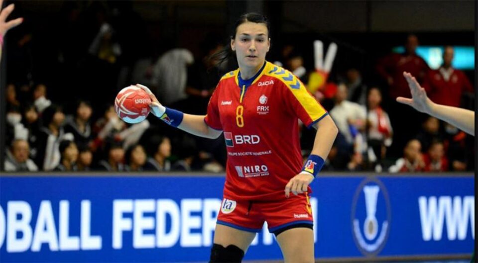 Cristina Neagu, cea mai mare handbalista a lumii, își va dona tricoul pentru cauza de la Suceava. Foto: prosport.ro