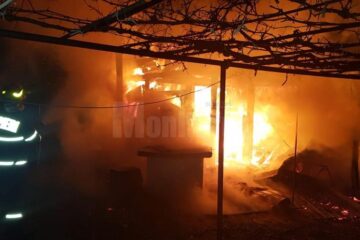 Incendiu violent, în noapte, la o gospodărie din Baia