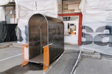 La Spitalul Municipal Rădăuți a fost montat primul tunel de dezinfecție pentru personal Sursa foto facebook Cătălin Urdoi