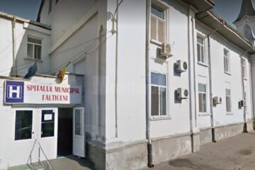Pavilionul central al Spitalului Fălticeni a fost închis, după ce 44 de cadre medicale au fost confirmate cu COVID-19