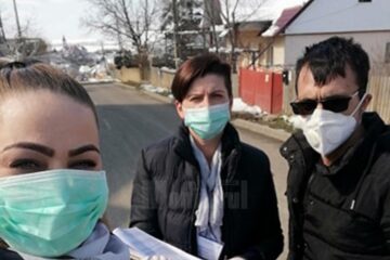 Purtarea măștii de protecție a devenit obligatorie în Siret