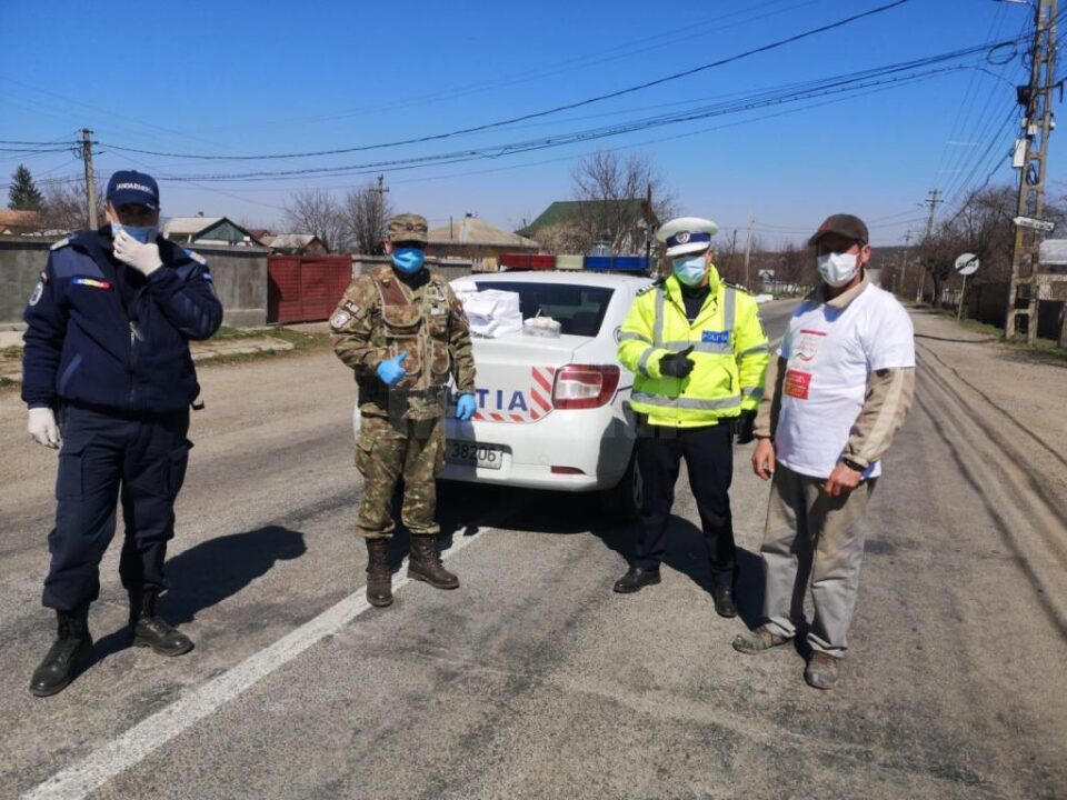 Zilnic, masă de prânz pentru polițiști, jandarmi și militari, de la Fundația Umanitară Nord 2001/Sânge pentru România