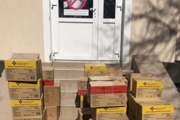 Mașini de spălat, uscătoare, frigidere, cuptoare cu microunde, fierbătoare de apă și filtre de cafea, donate de Crucea Roșie Suceava Spitalului de Urgență