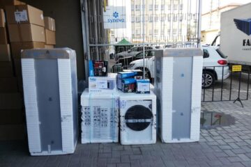 Mașini de spălat, uscătoare, frigidere, cuptoare cu microunde, fierbătoare de apă și filtre de cafea, donate de Crucea Roșie Suceava Spitalului de Urgență