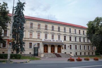 Trei angajați ai Tribunalului Suceava sunt infectați cu COVID-19. Foto: destepti.ro