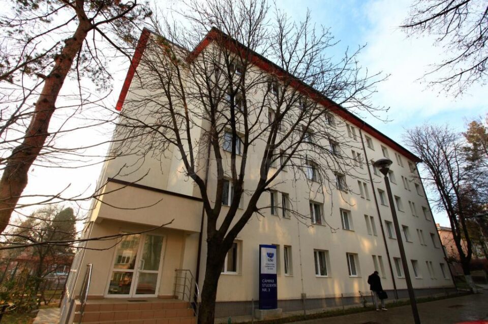 Trei cămine studențești ale Universității, puse la dispoziția cadrelor medicale de la Spitalul Suceava Trei cămine studențești ale Universității, puse la dispoziția cadrelor medicale de la Spitalul Suceava