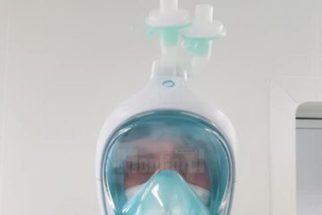 Măști pentru scufundări, adaptate pentru medicii din Terapie Intensivă, de fostul bioinginer din secția ATI a Spitalului Suceava
