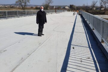 Lucrările la noul pod peste râul Suceava au fost finalizate