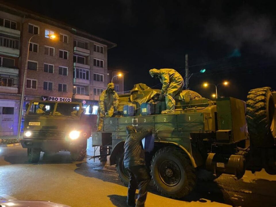 Operațiune de dezinfecție a străzilor din Suceava cu Batalionul 202 Apărare CBRN - Intervenție la Dezastre