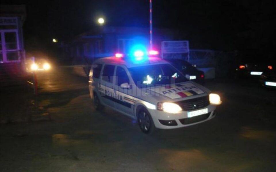 Trimis în carantină, după ce a încălcat autoizolarea și s-a urcat în toiul nopții la volan Trimis în carantină, după ce a încălcat autoizolarea și s-a urcat în toiul nopții la volan