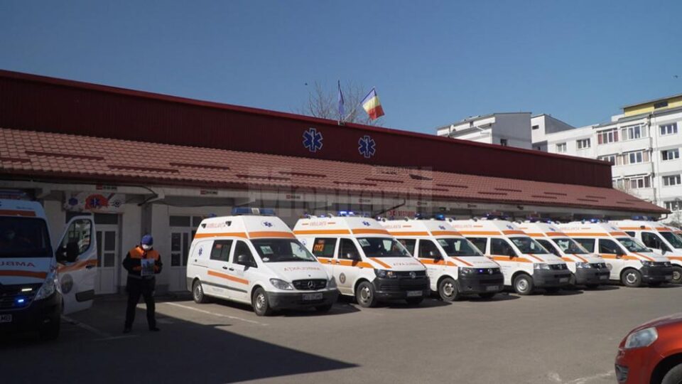 Moment de reculegere la Ambulanța Suceava, în memoria lui Cristian Stupiuc, ucis de COVID-19 Moment de reculegere la Ambulanța Suceava, în memoria lui Cristian Stupiuc, ucis de COVID-19