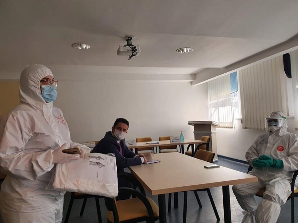 Autoritățile județene spun că se fac pași importanți pentru eliminarea focarului de COVID-19