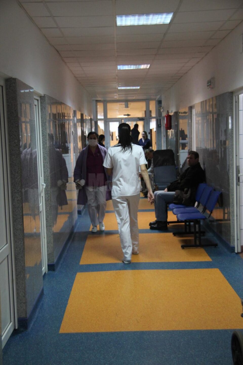 Dosar penal pentru o asistentă medicală care a încălcat măsura autoizolării la domiciliu Dosar penal pentru o asistentă medicală care a încălcat măsura autoizolării la domiciliu