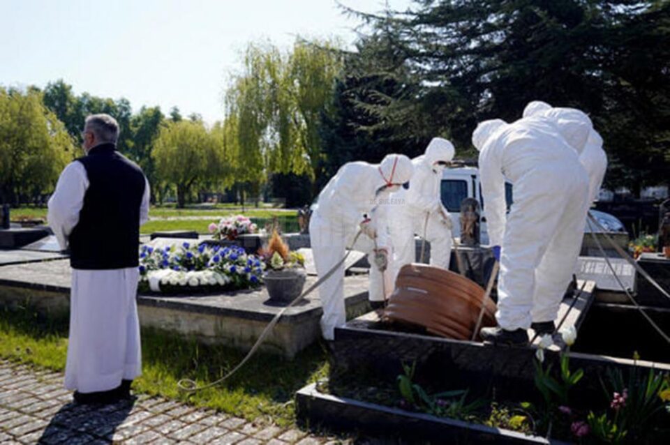 Fratele antrenorului Grigoraș a fost înmormântat fără ca vreun membru al familiei să poată fi prezent
