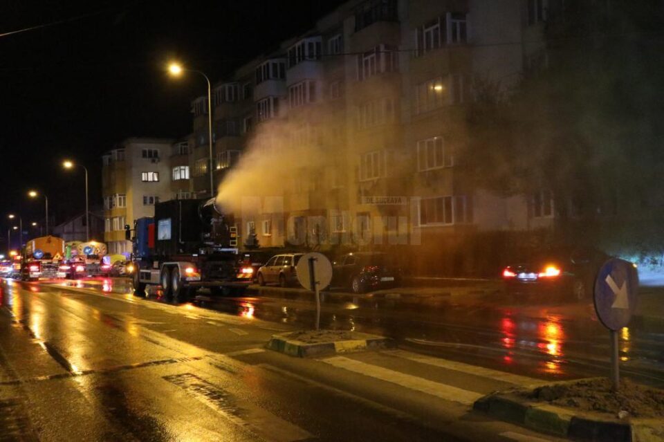 Atomizorul capabil să elimine de pe suprafețe și din aer bacteriile și virusurile actioneaza de luni pe străzile Sucevei 5