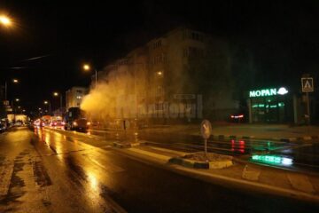 Dezinfectarea Sucevei se face și în aer, cu un atomizor care elimină bacteriile și virușii