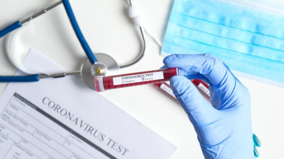 Testarea familiilor celor infectați cu noul coronavirus, solicitată de primarul Sucevei - foto EuropaFM