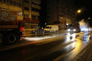Dezinfectarea Sucevei se face și în aer, cu un atomizor care elimină bacteriile și virușii