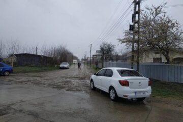 Această uliță din Liteni nu este considerată în zona de carantină