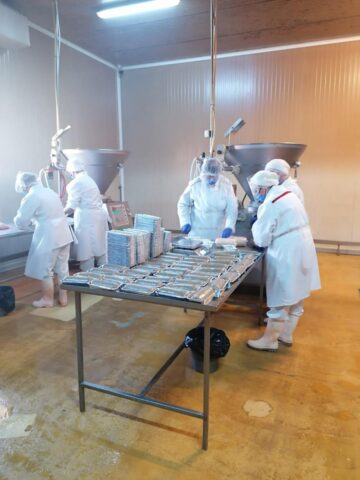 Continuă și în acest an investițiile la FACOS. Se dorește extinderea pieței de desfacere și instalarea unei noi linii de producere a conservelor