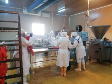 Continuă și în acest an investițiile la FACOS. Se dorește extinderea pieței de desfacere și instalarea unei noi linii de producere a conservelor