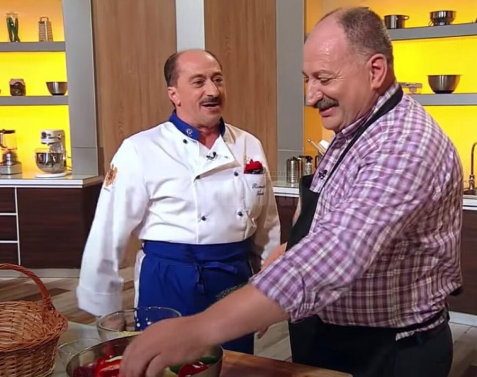 Vasile Rusu, fostul viceprimar din Broșteni, împreună cu Romică Țociu