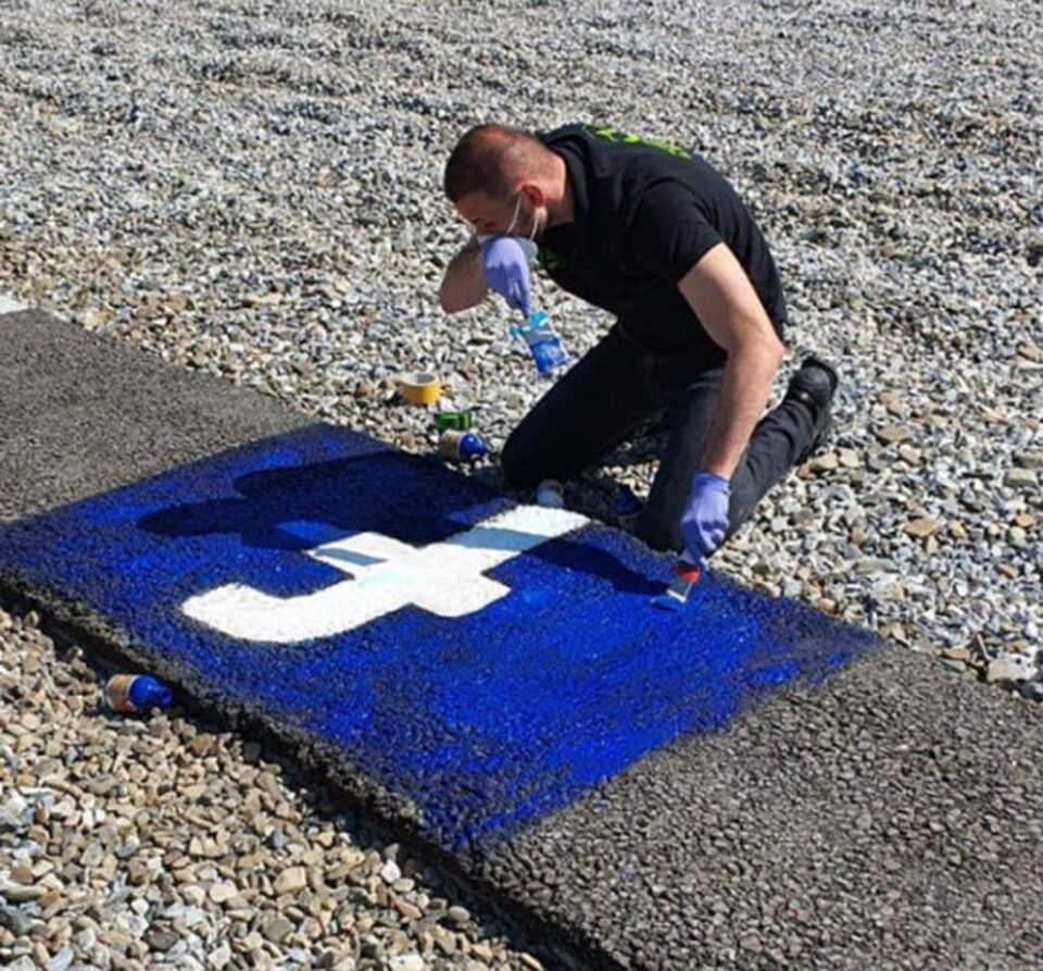 Ștefan Mandachi a anunțat că s-a strâns deja primul milion de euro pentru spitale, prin campania 1cm.ro