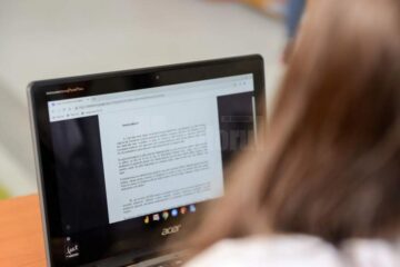 Ministerul organizează procesul de invatare online FOTO protv.ro