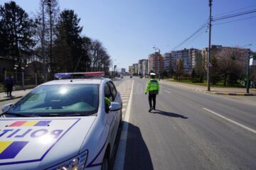 Polițiștii din filtrele rutiere au la dispoziție aplicații informatice care le permit să verifice ușor autenticitatea adeverințelor